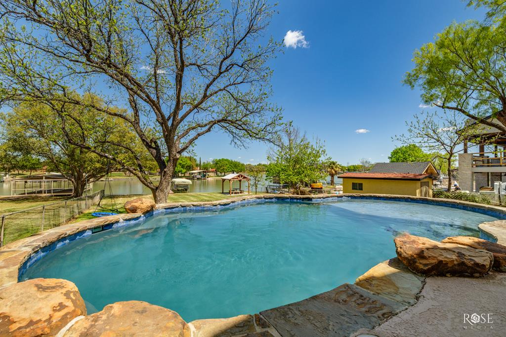 2014 Mermaid Rd Property Photo 1