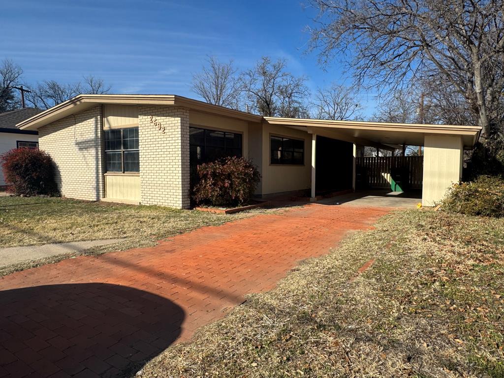 2692 W Ave N Property Photo