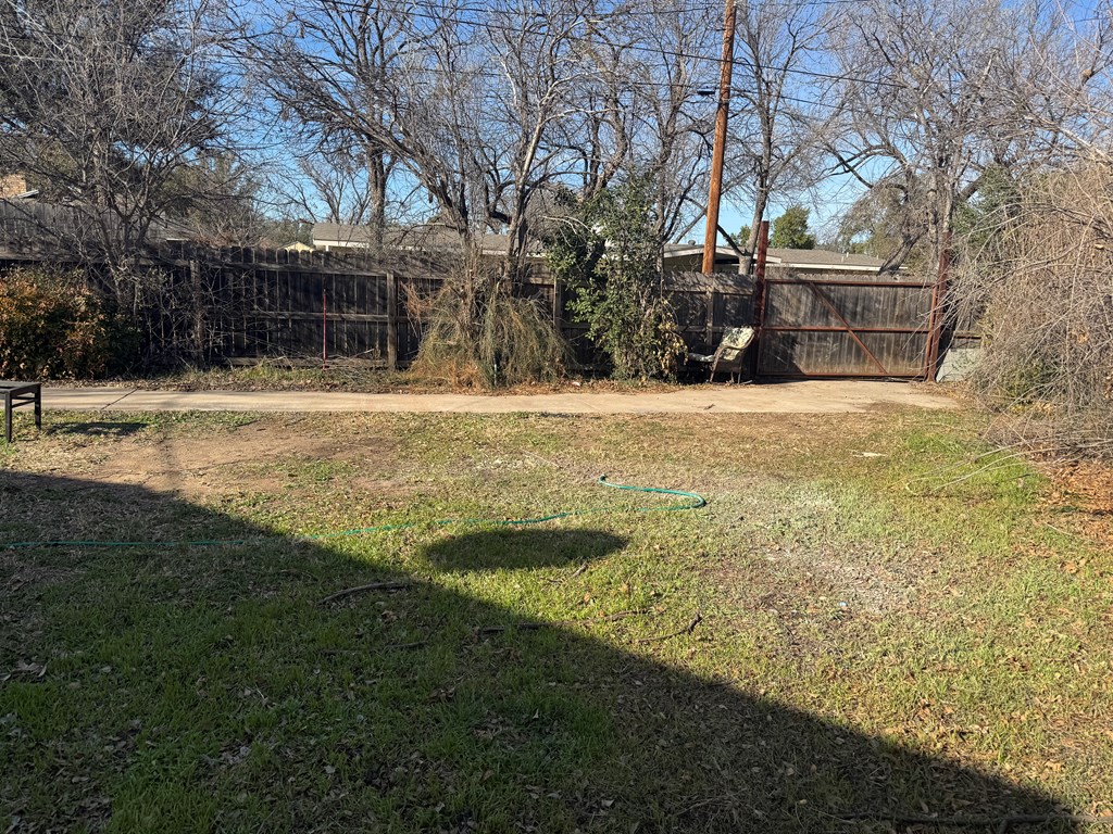 2692 W Ave N Property Photo 40