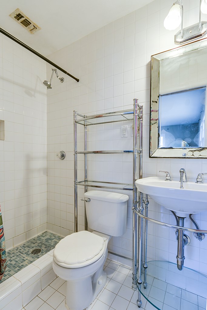2403 Freeland Ave Property Photo 19