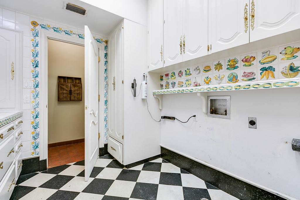 130 Moritz Circle Property Photo 49