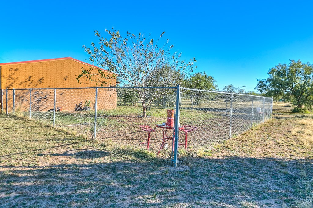 11035 Graham Way Property Photo 8