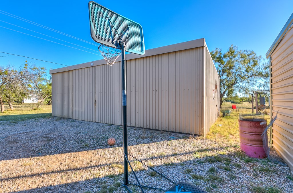 11035 Graham Way Property Photo 10