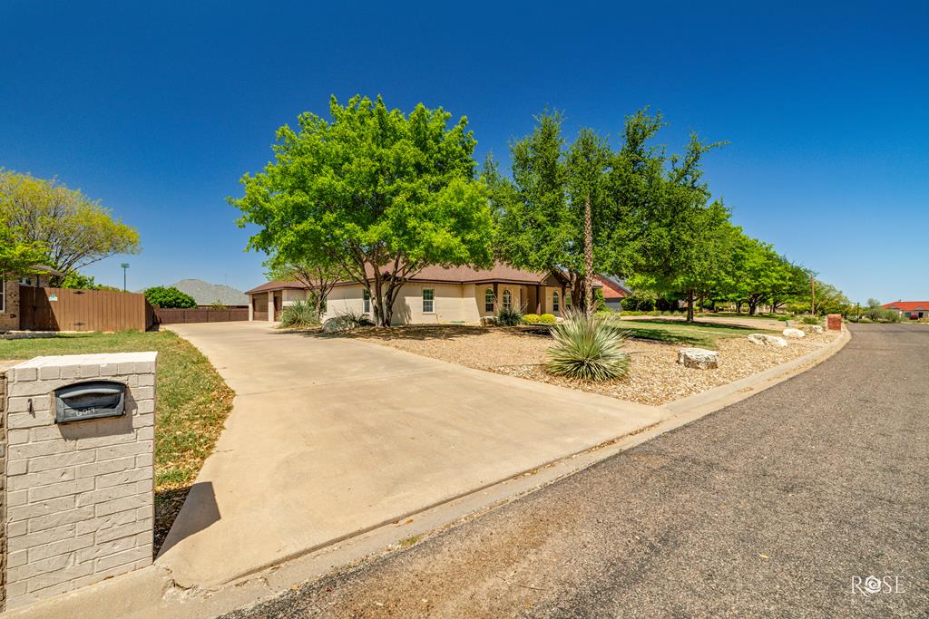 6014 Kingsbridge Dr Property Photo 7