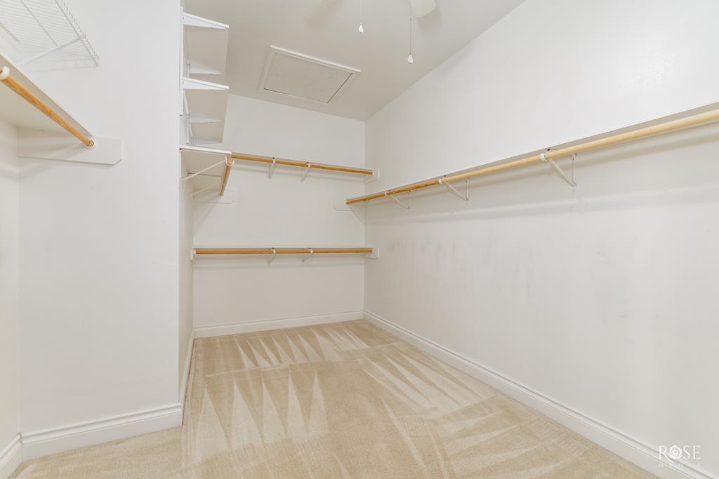 6014 Kingsbridge Dr Property Photo 29