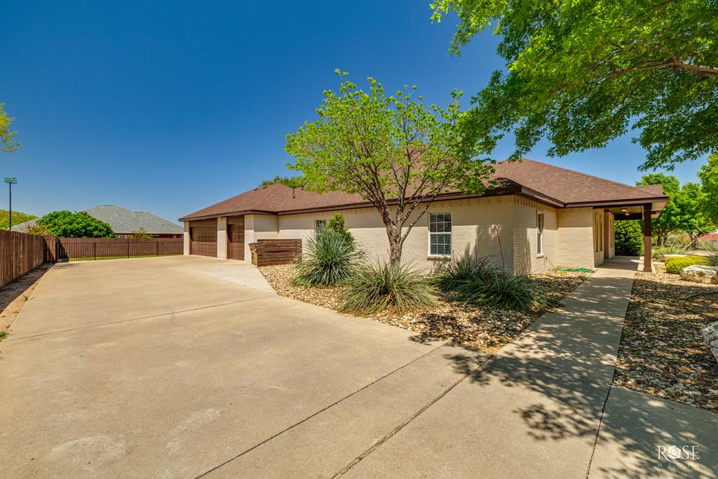6014 Kingsbridge Dr Property Photo 47