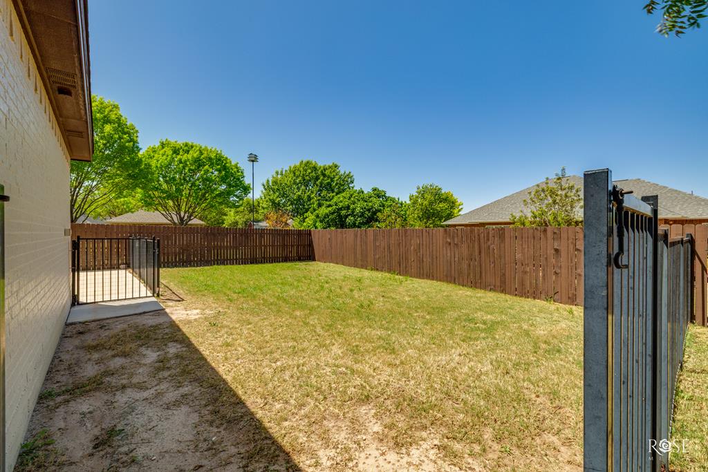 6014 Kingsbridge Dr Property Photo 49