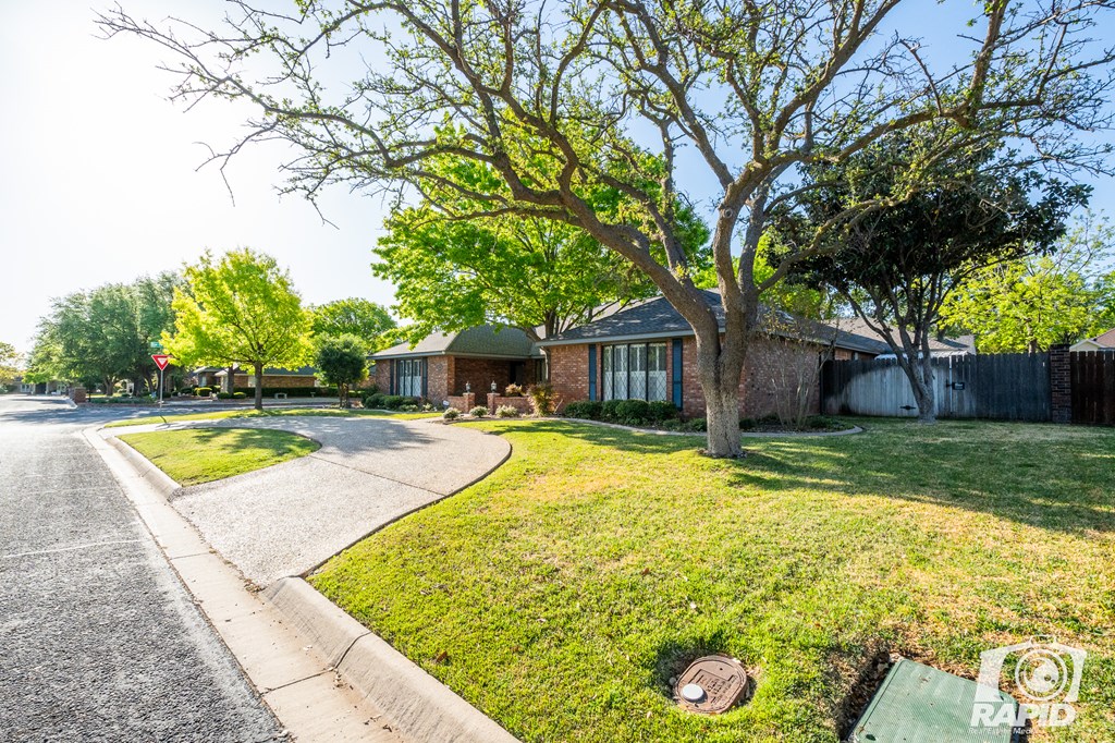3401 Silver Spur Dr Property Photo 5