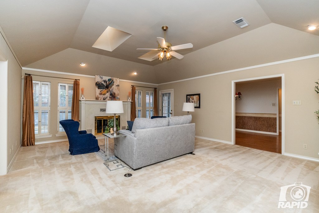 3401 Silver Spur Dr Property Photo 8