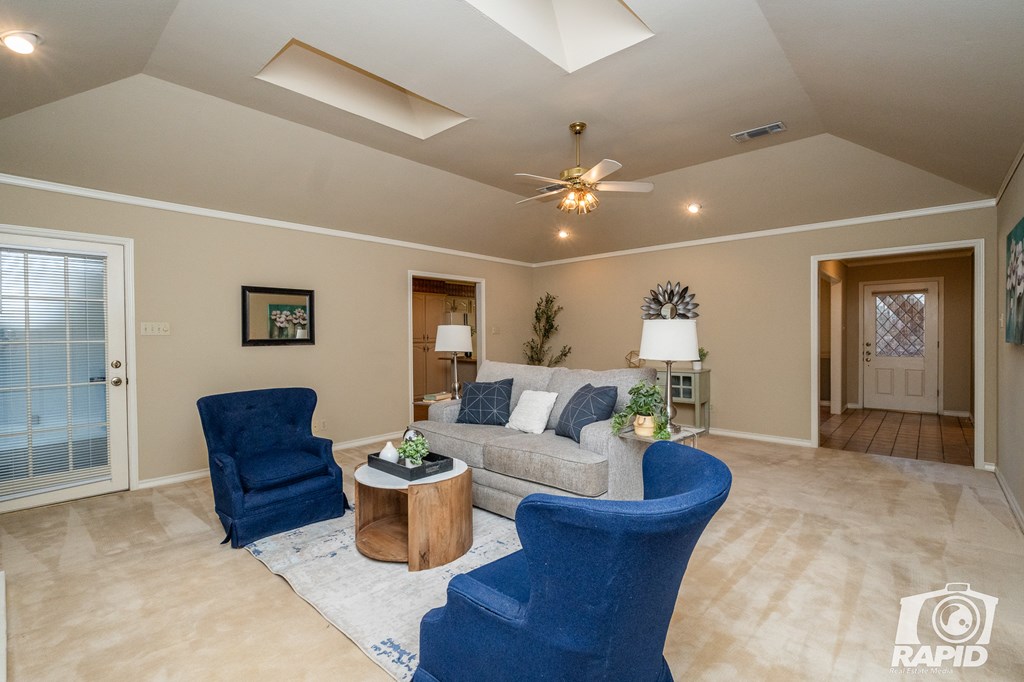 3401 Silver Spur Dr Property Photo 10