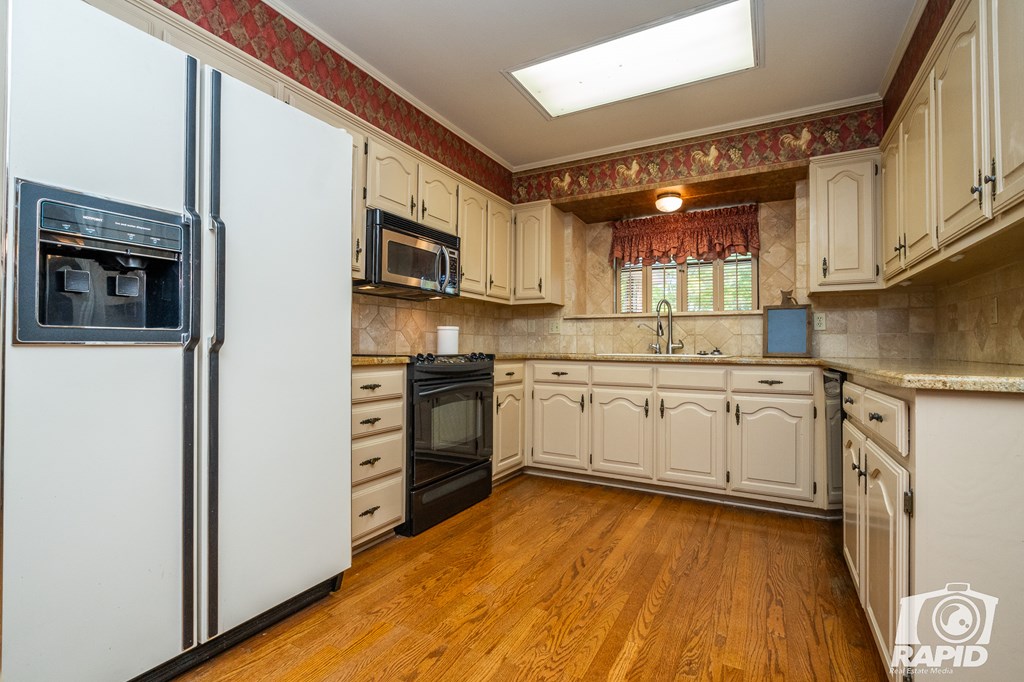 3401 Silver Spur Dr Property Photo 11
