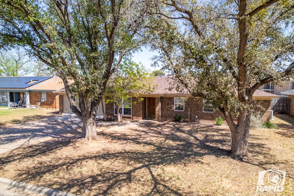 3002 Forest Trail Property Photo 4