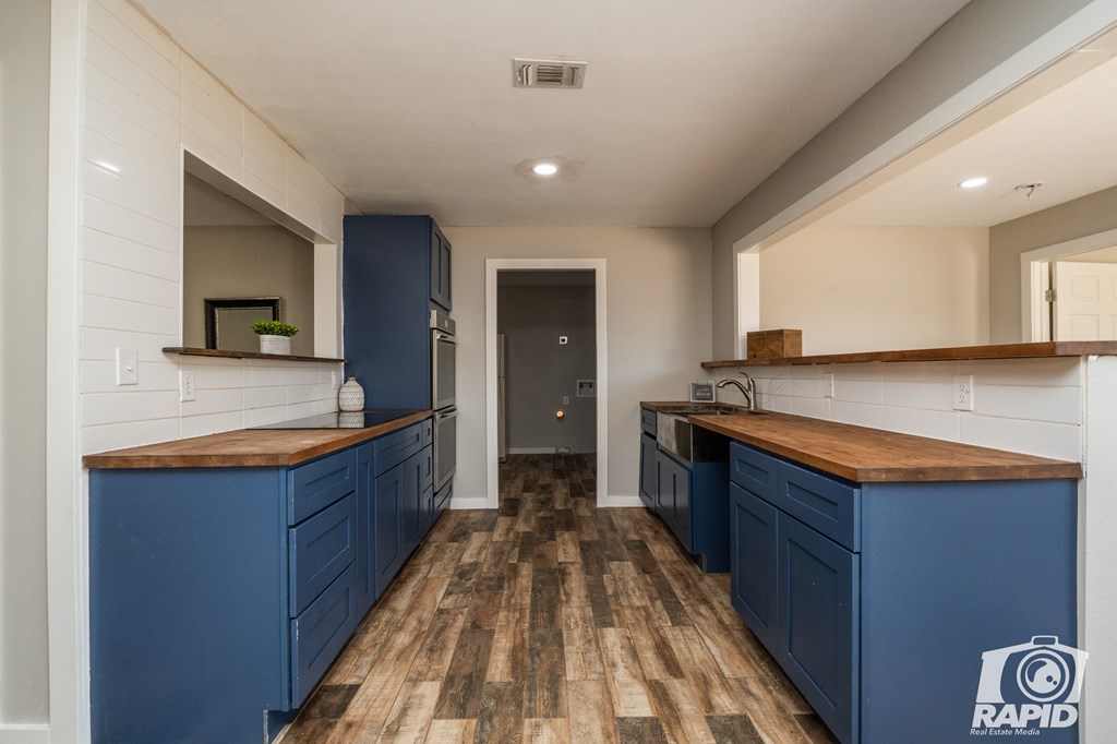 3002 Forest Trail Property Photo 9