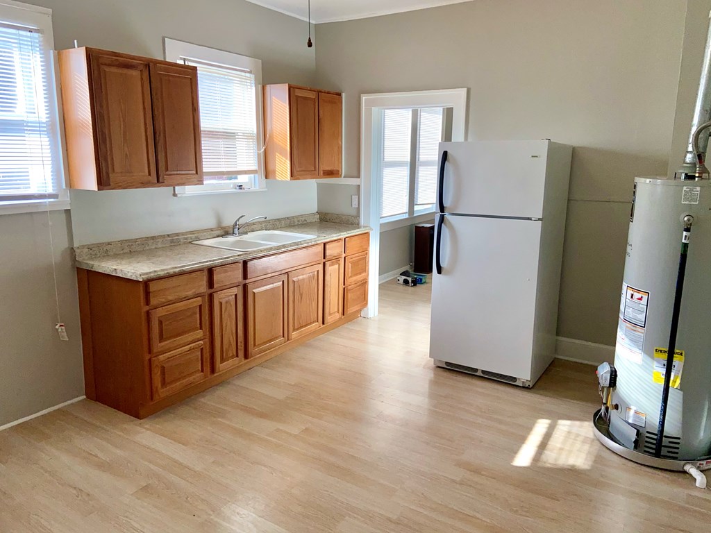 123 W Ave A Property Photo 6