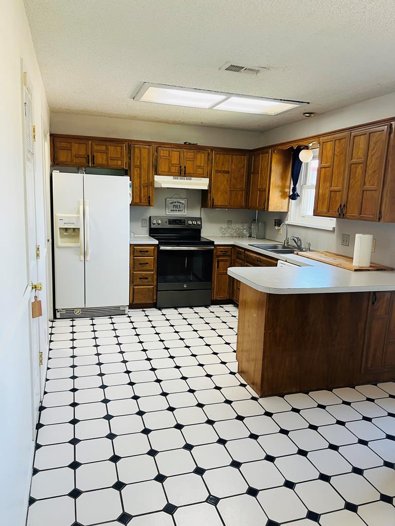 1030 Scott Lane Property Photo 8