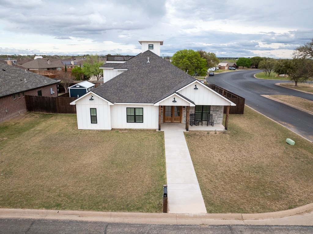 7614 Aspen Ave Property Photo 4