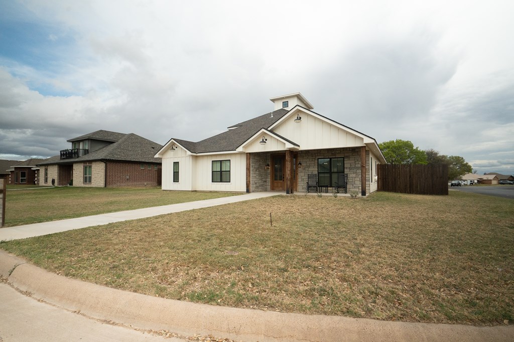 7614 Aspen Ave Property Photo 10
