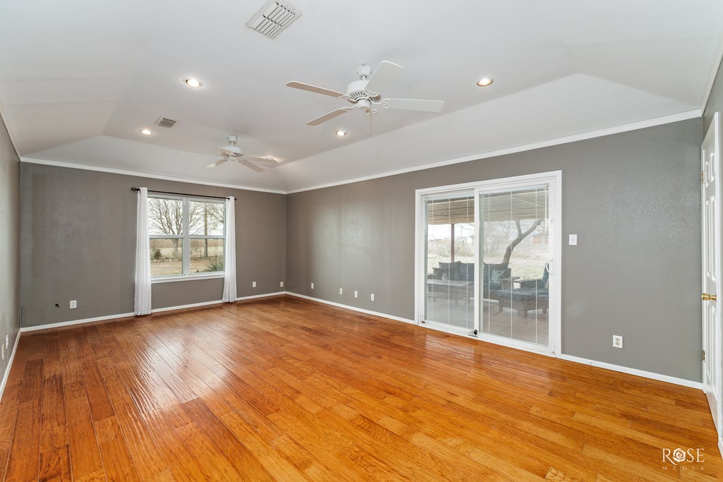 8862 Loop 570 Property Photo 8
