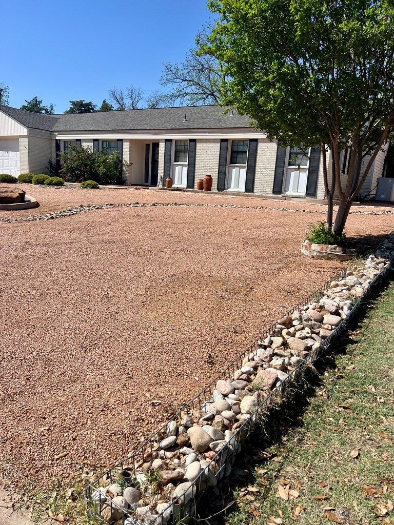 2708 A&m Ave Property Photo 4