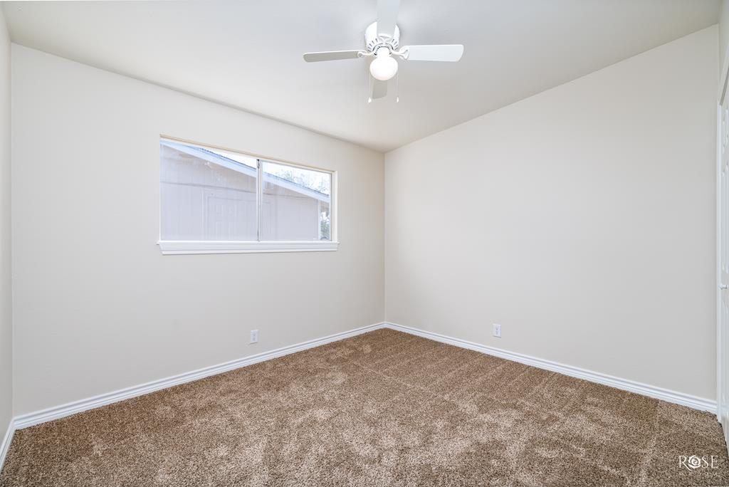 2219 Greenwood St Property Photo 19