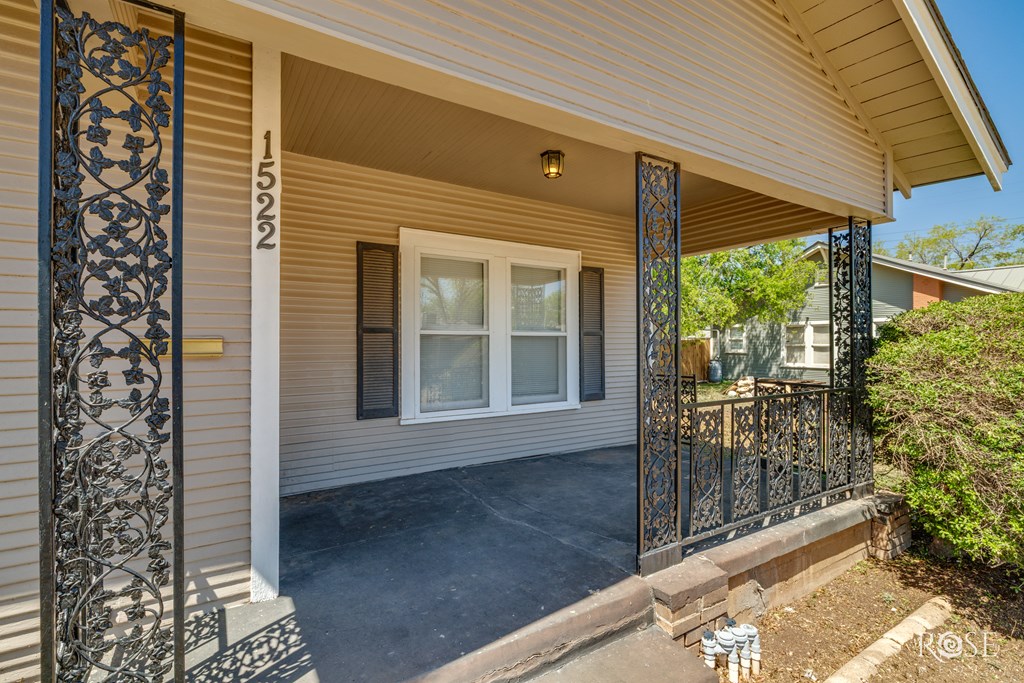 1522 Rio Grande St Property Photo 2