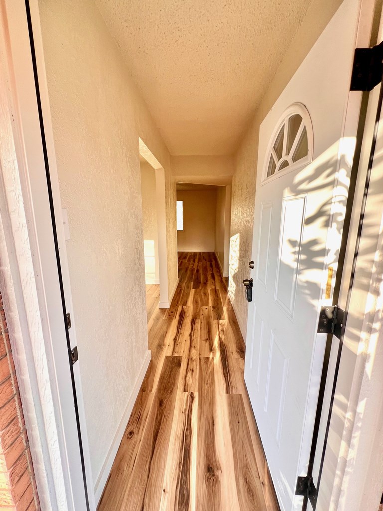 2726 Erline Dr Property Photo 3