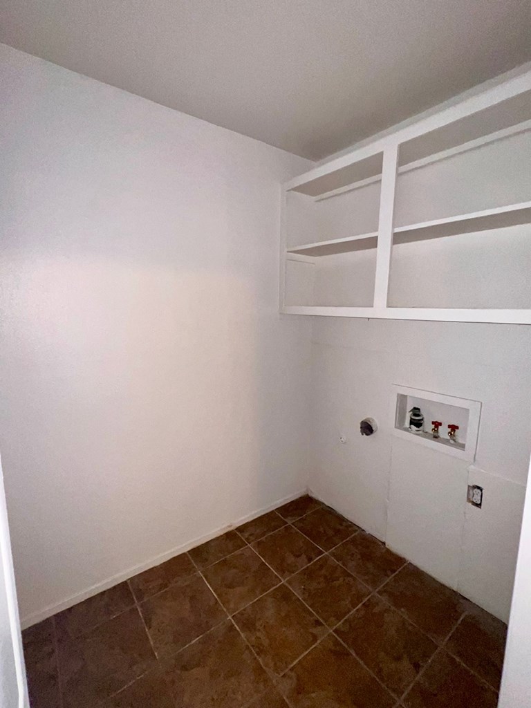 2726 Erline Dr Property Photo 9
