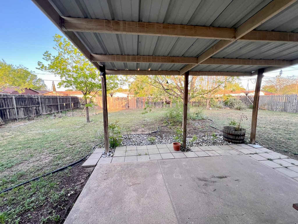 2726 Erline Dr Property Photo 16