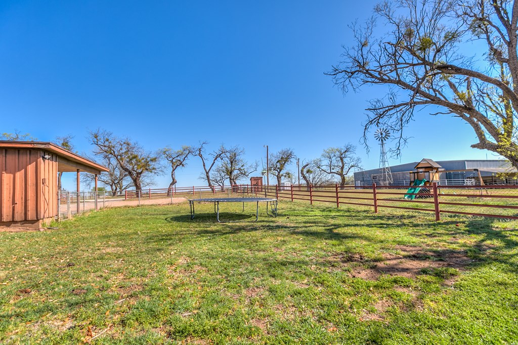 6001 Hwy 83 Property Photo 35