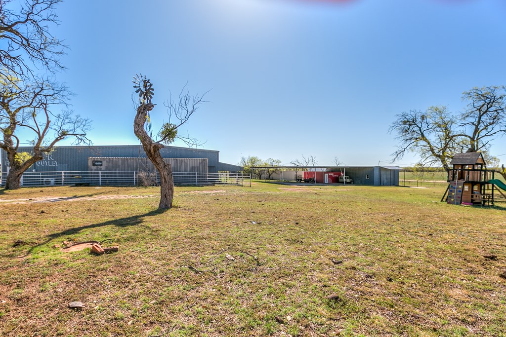 6001 Hwy 83 Property Photo 36
