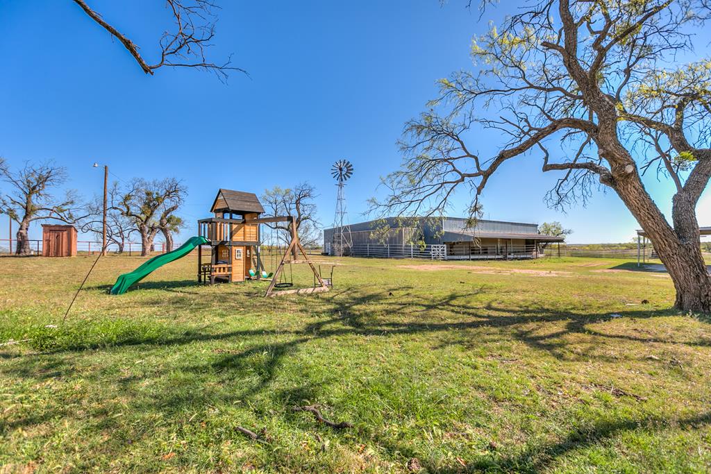 6001 Hwy 83 Property Photo 51