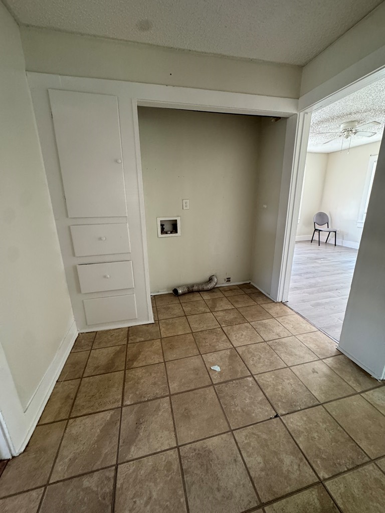 823 N Jackson St Property Photo 6