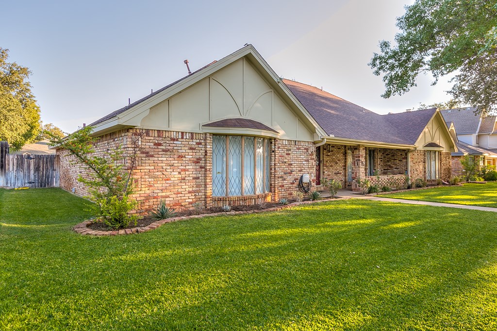 3406 Clearview Dr Property Photo 4