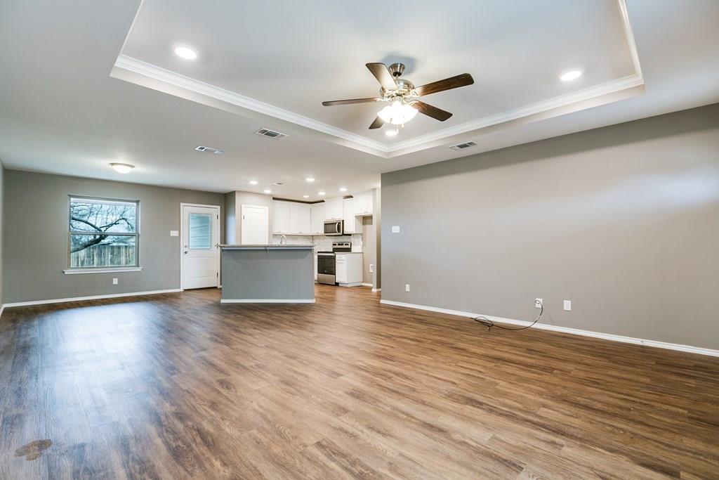 1810 Childress St Property Photo 1