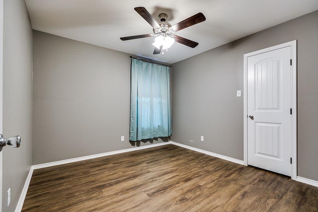 1810 Childress St Property Photo 16