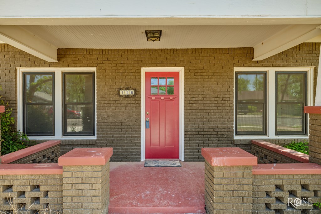 116 N Monroe St Property Photo 2