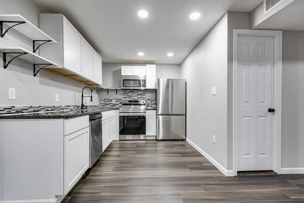 6622 Knickerbocker Rd Property Photo 16