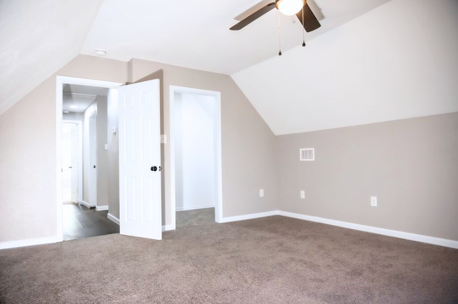 6622 Knickerbocker Rd Property Photo 37