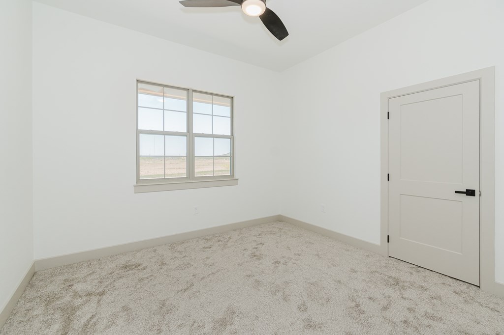 309 Spur Dr Property Photo 20