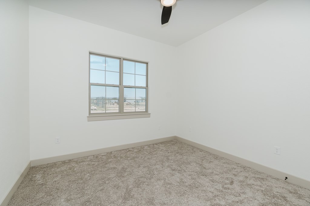 309 Spur Dr Property Photo 27