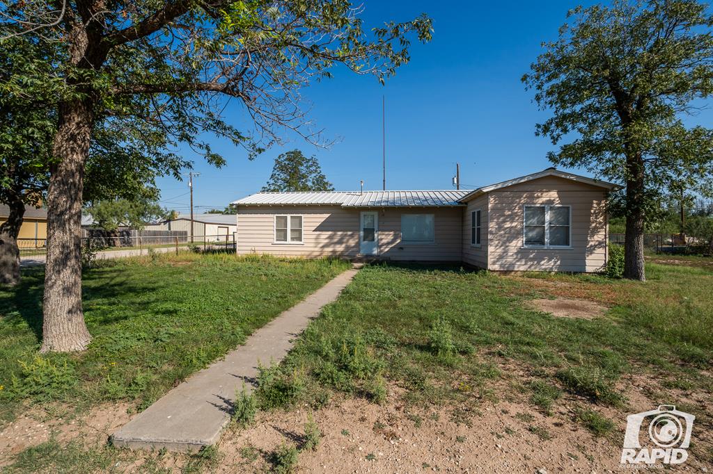 18 8th St Property Photo