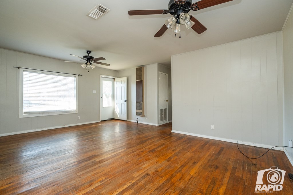 18 8th St Property Photo 6