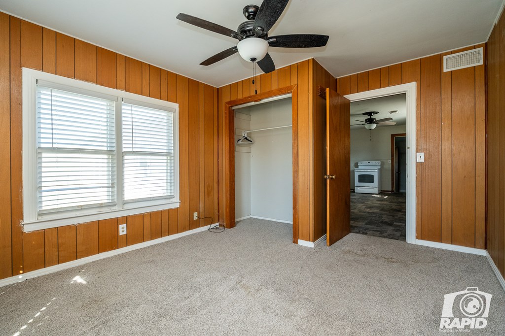 18 8th St Property Photo 10