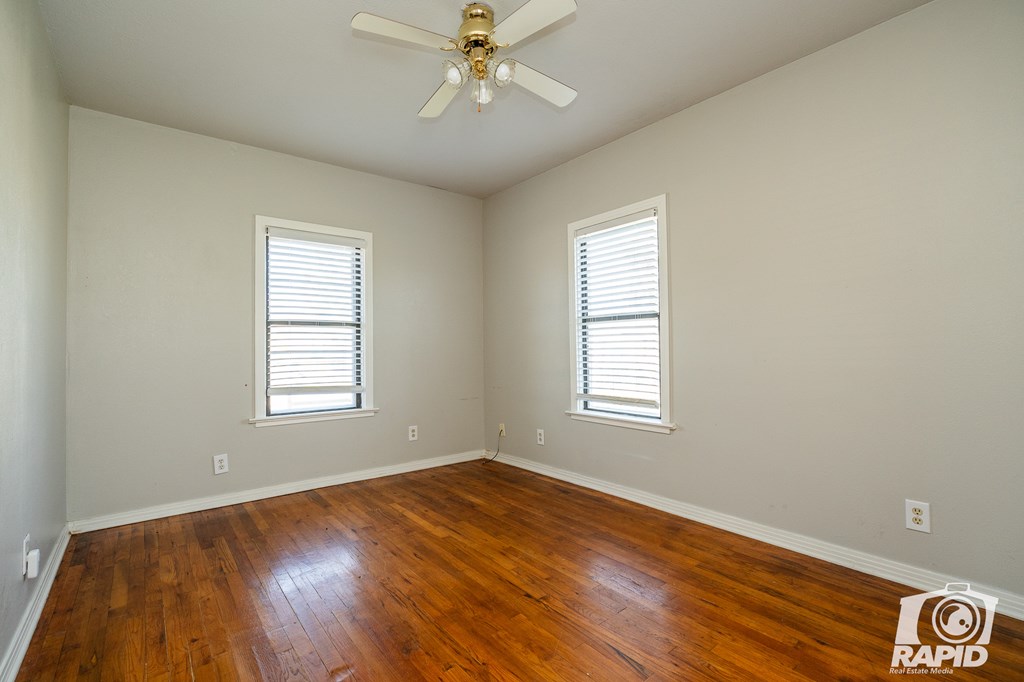 18 8th St Property Photo 14