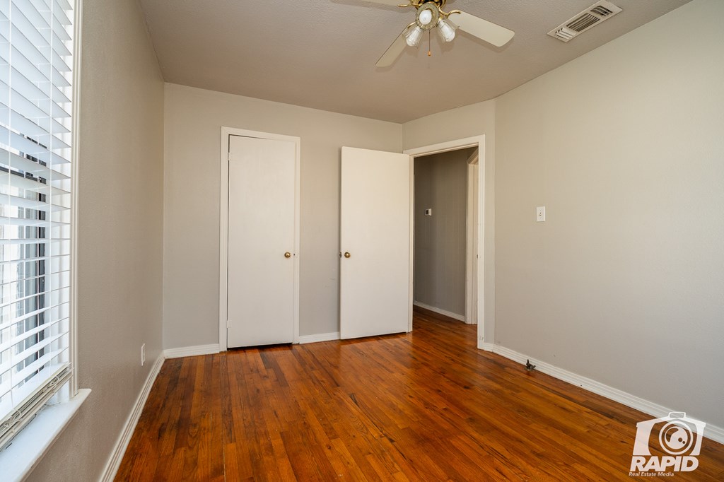 18 8th St Property Photo 15