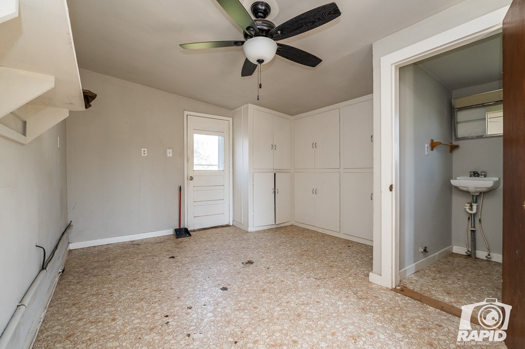 18 8th St Property Photo 16