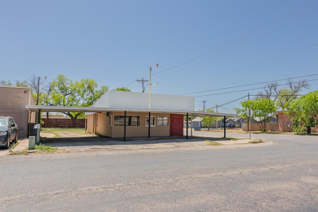 51 Ave K Property Photo 1