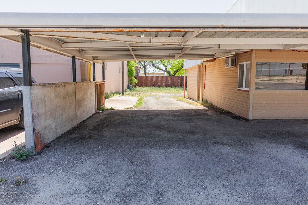 51 Ave K Property Photo 5