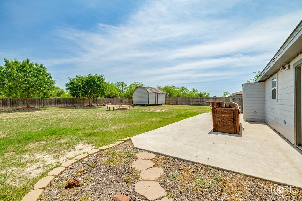 210 Laguna Verde St Property Photo 27