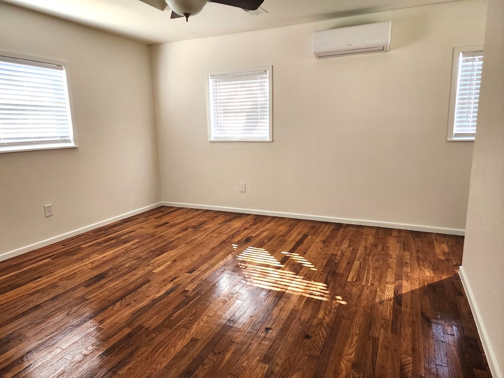 1630 Canal Rd Property Photo 10